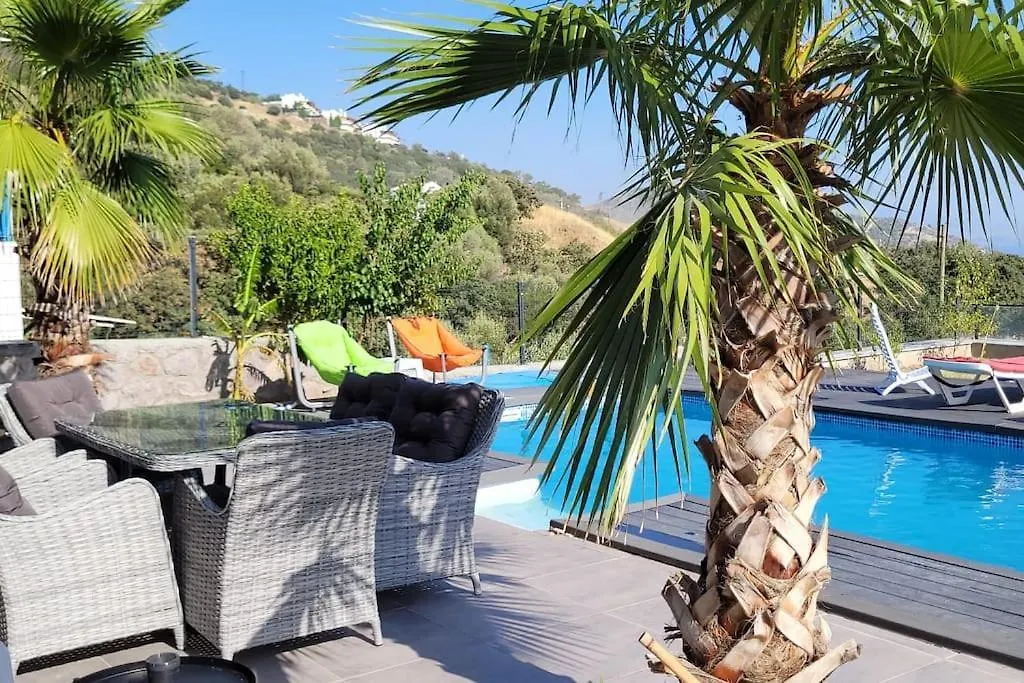 Villa With Private Pool And Sea View Dikili Türkiye